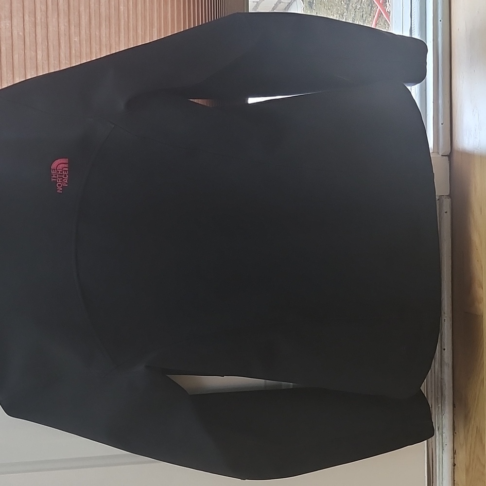 North Face women's M black and pink jacket - Picture 2 of 4